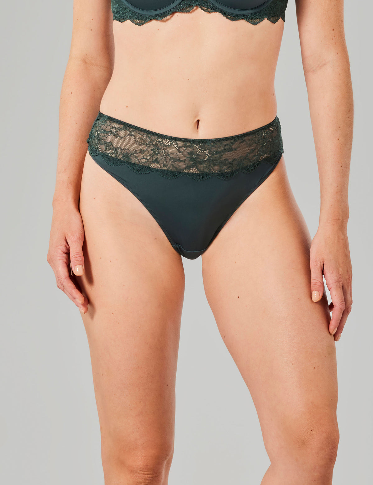 Fabulous hoge taille string groen