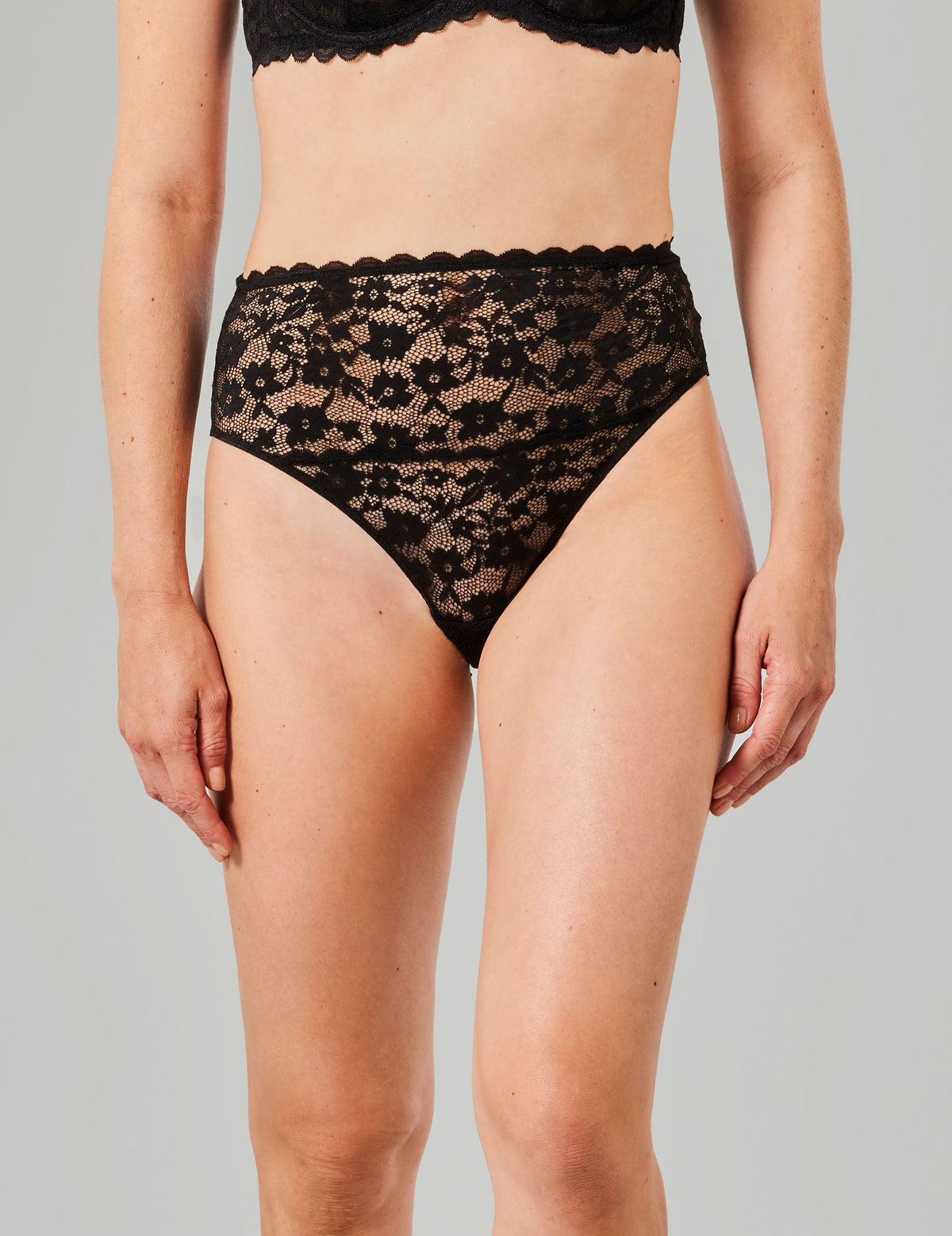 Madelon gebandeerde slip zwart