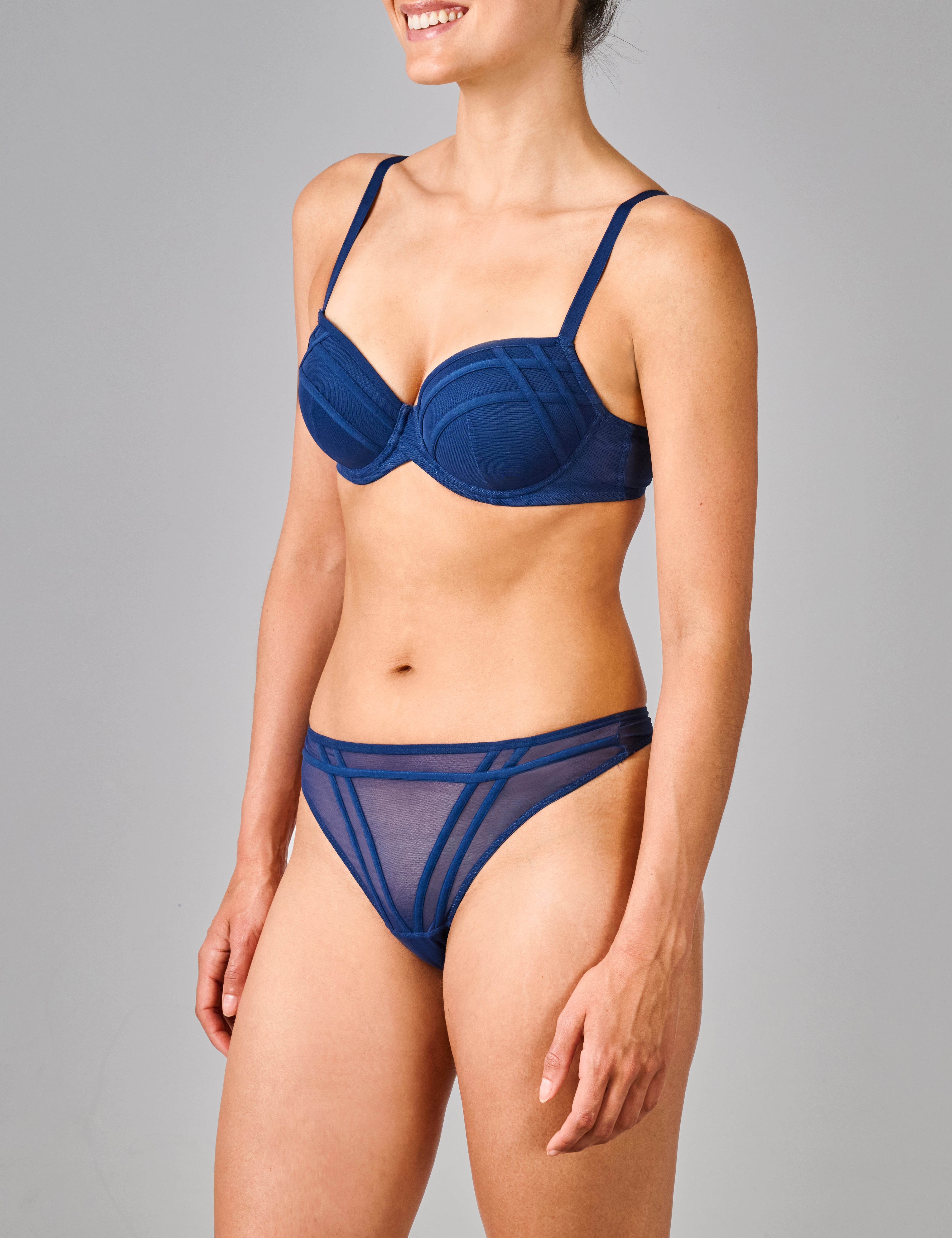 Mira string blauw