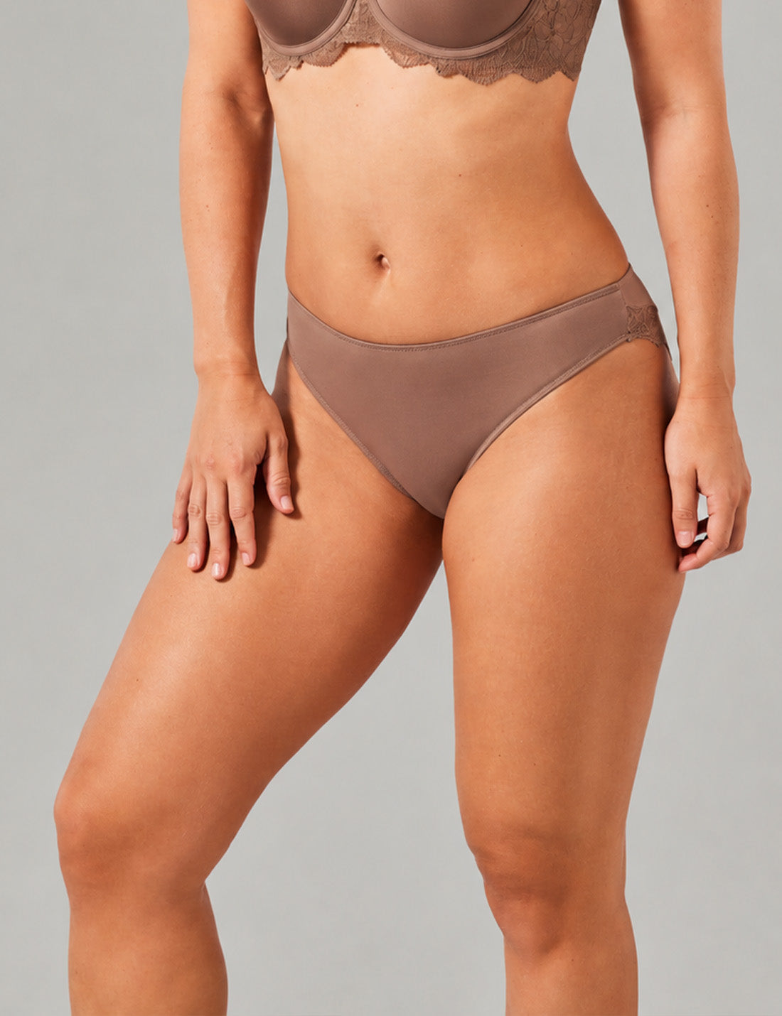 Fabulous slip taupe