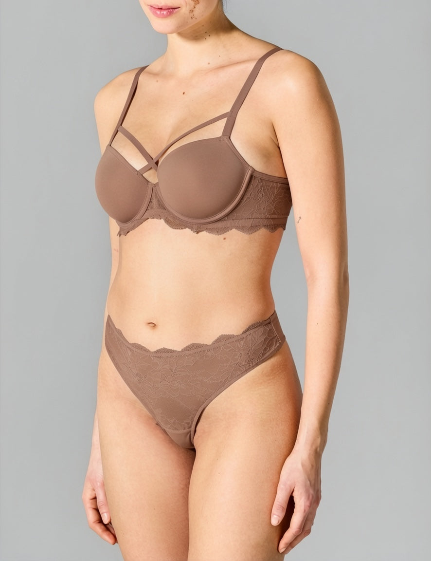 Fabulous string taupe