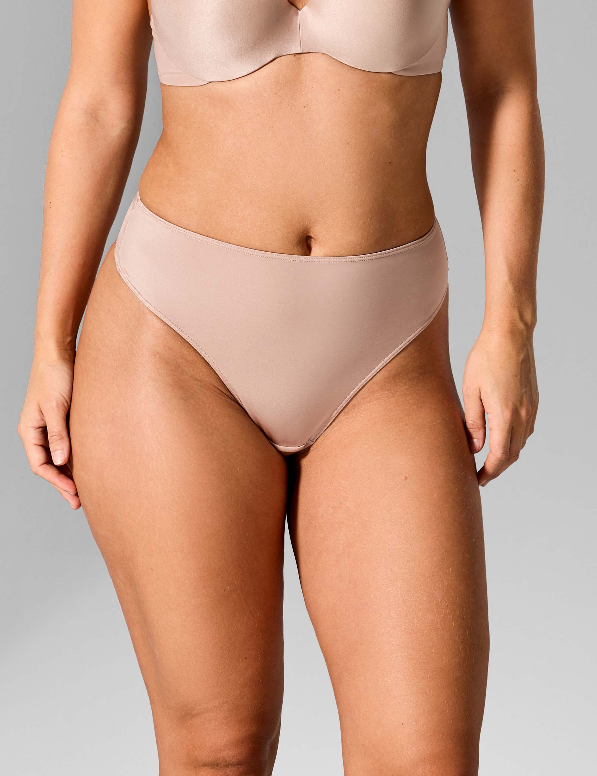 Comfort hoge taille string lichttaupe