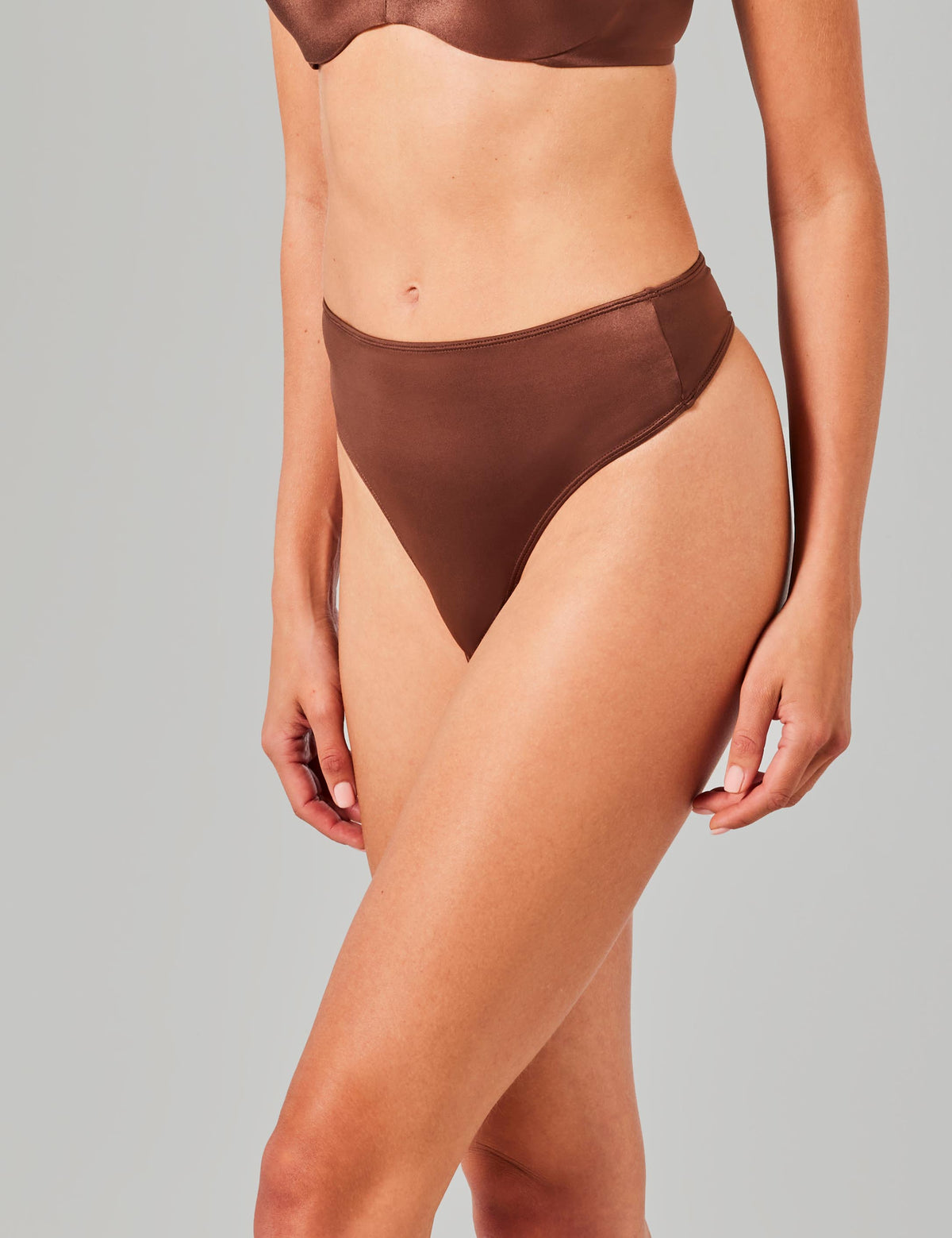 Comfort hoge taille string bruin