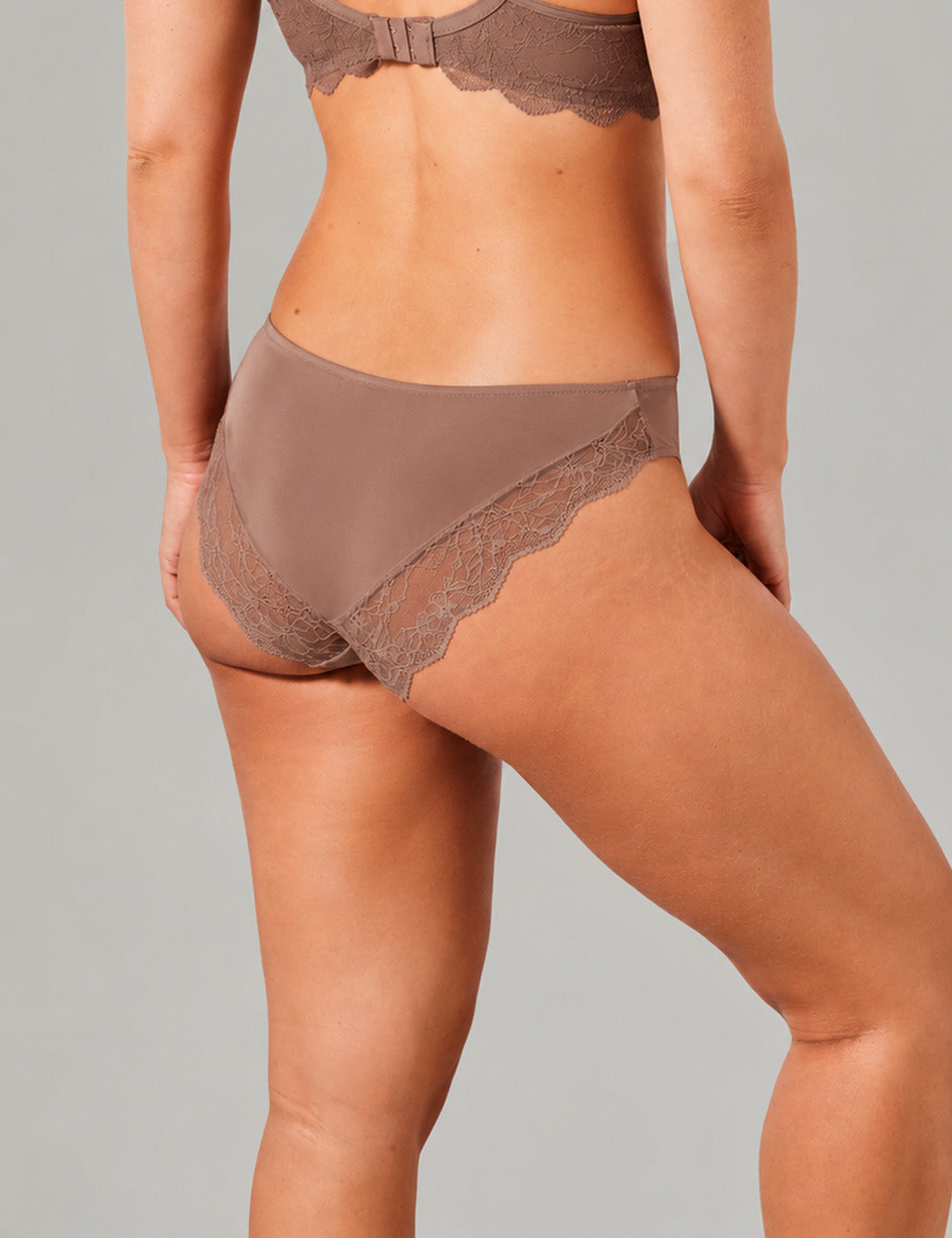 Fabulous slip taupe