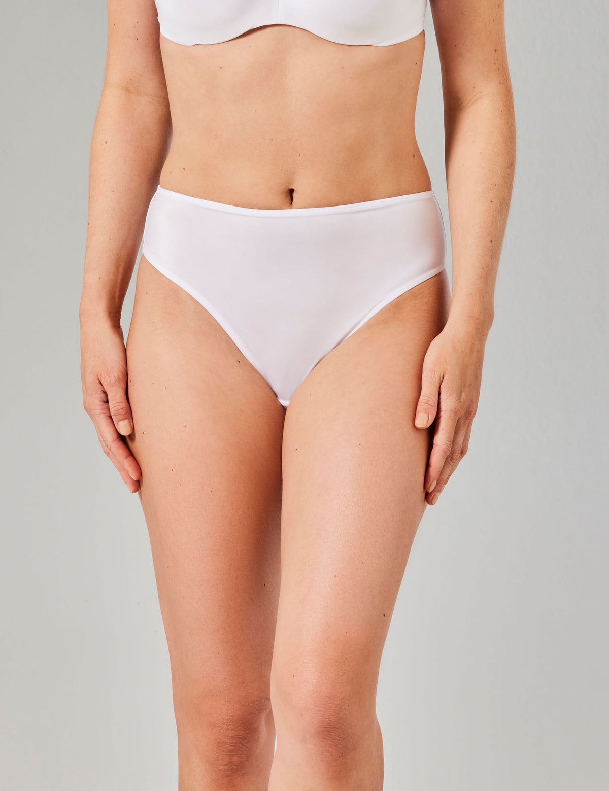 Comfort hoge taille string beige