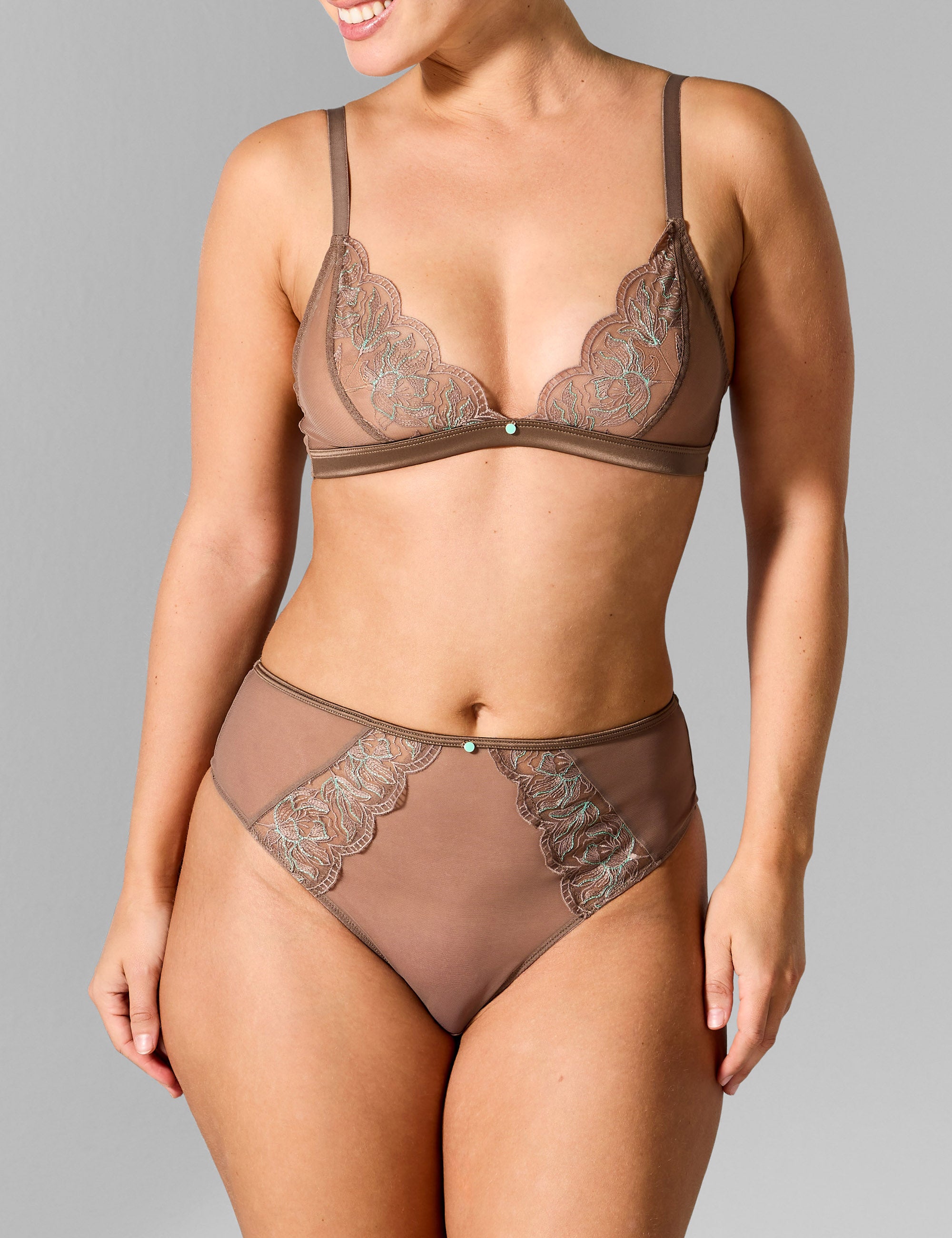 Chan hoge taille string taupe