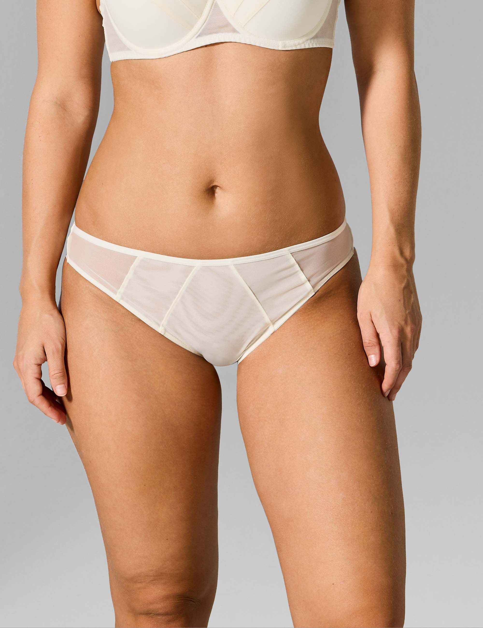 Tanja brazilian slip egret