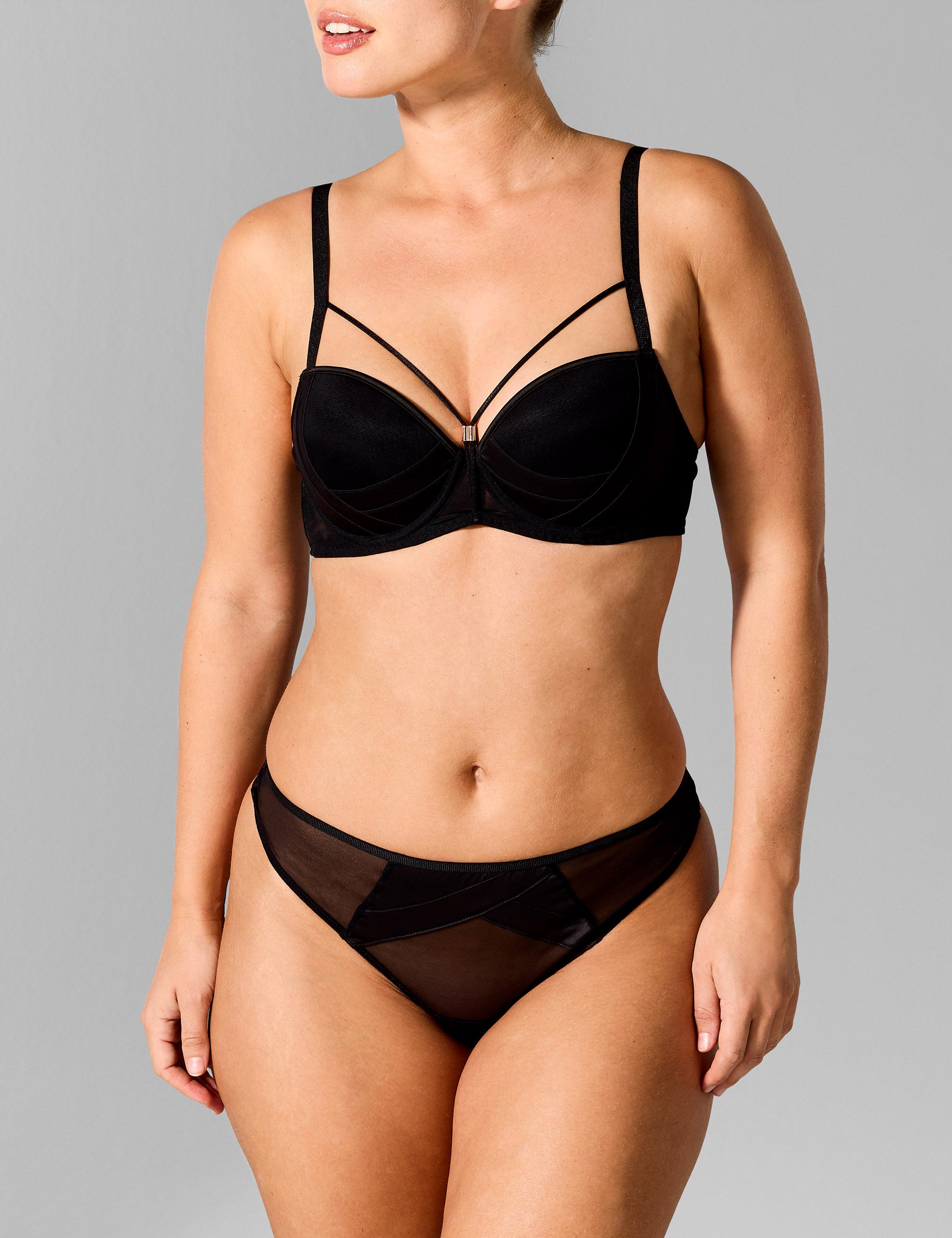 Lisette string zwart