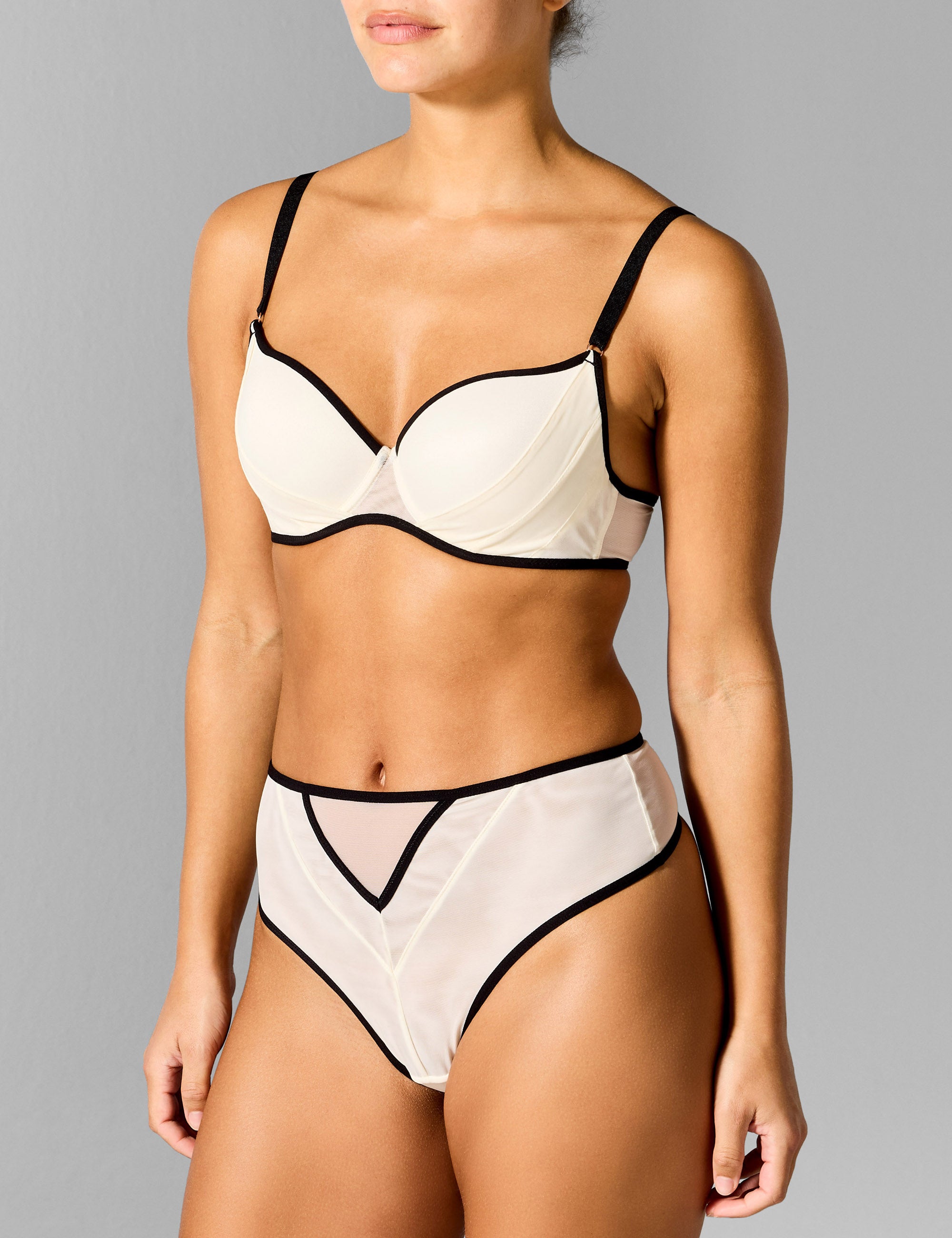 Randi hoge taille string