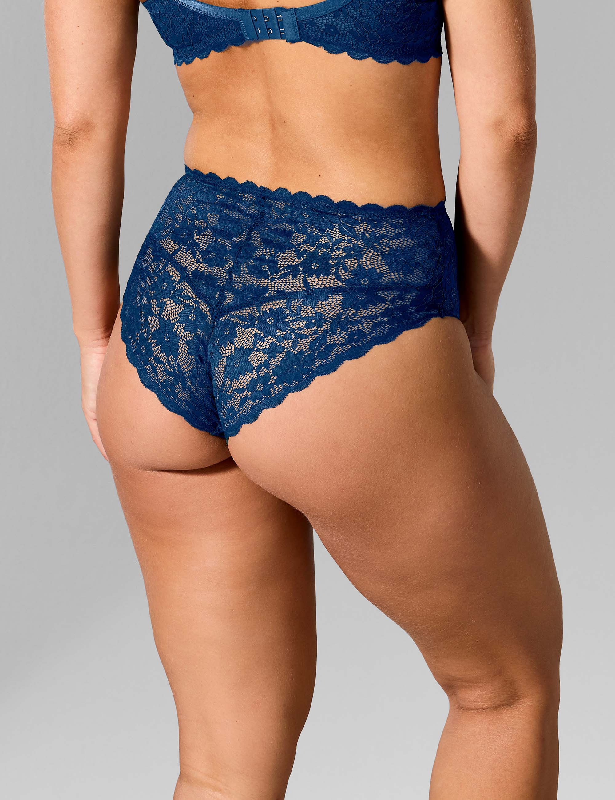 Madelon high leg brazilian slip