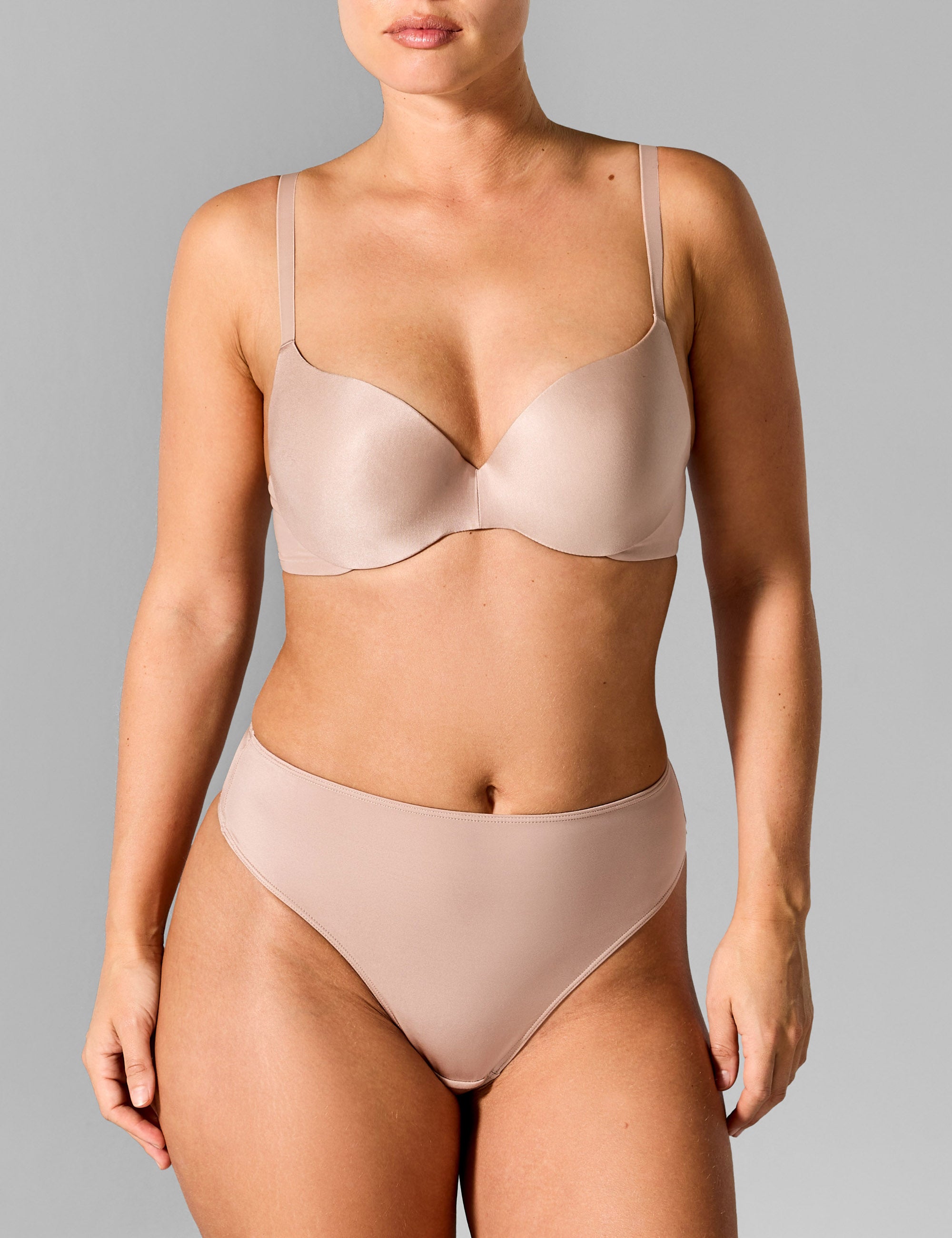 Comfort hoge taille string lichttaupe